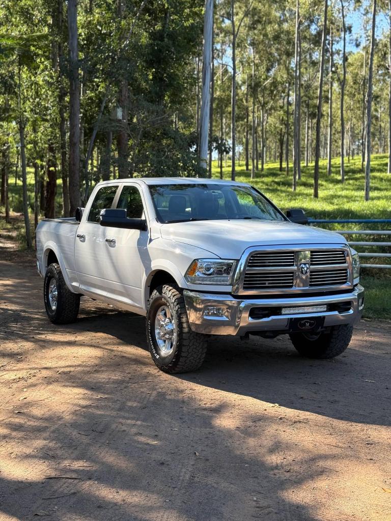 Ram 2500 2500 LARAMIE  6.7 TDI  CD 4x4 Diesel 2012