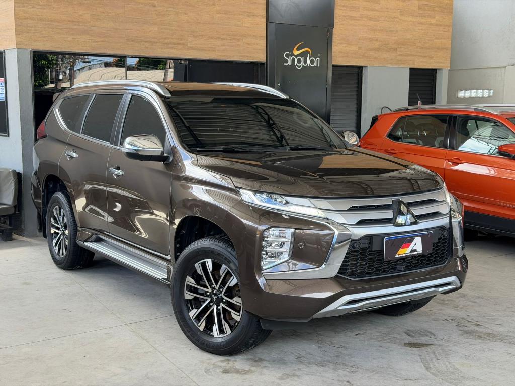 Mitsubishi Pajero HPE-S 2.4 4X4 DIESEL AUT. 2022