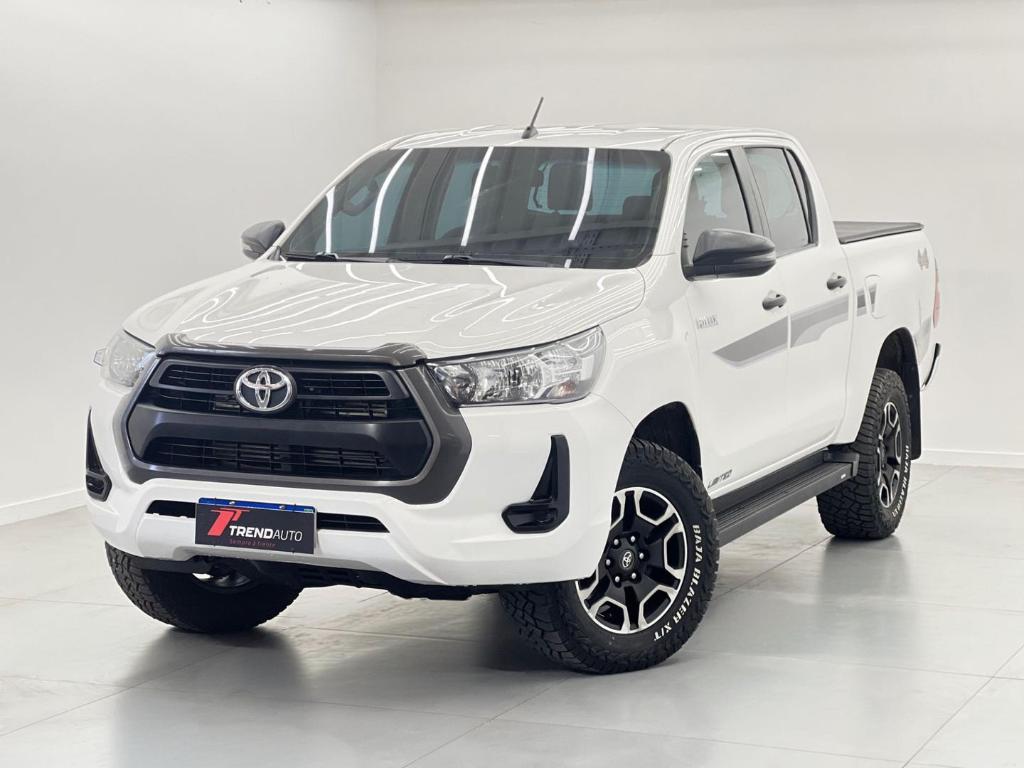 Toyota Hilux CD 4X4 2.8 DIESEL MEC. 2022