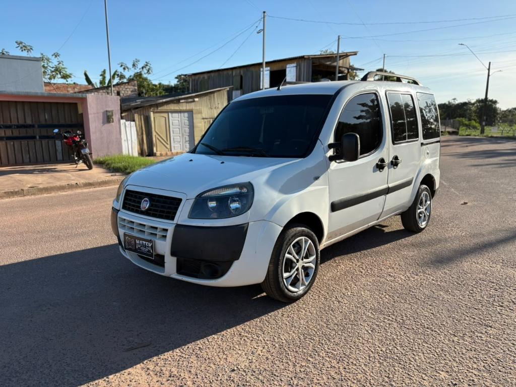 Fiat Doblo ESSENCE 1.8 16V FLEX 7L 2020