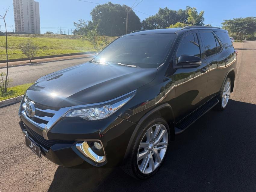 Toyota Hilux Sw4 Hilux SW4 SR 4x2 2.7/ 2.7 Flex 16V Aut. 2018