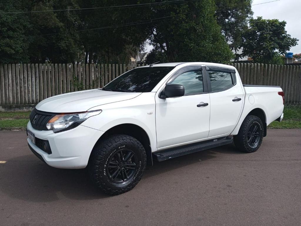 Mitsubishi L200 2022