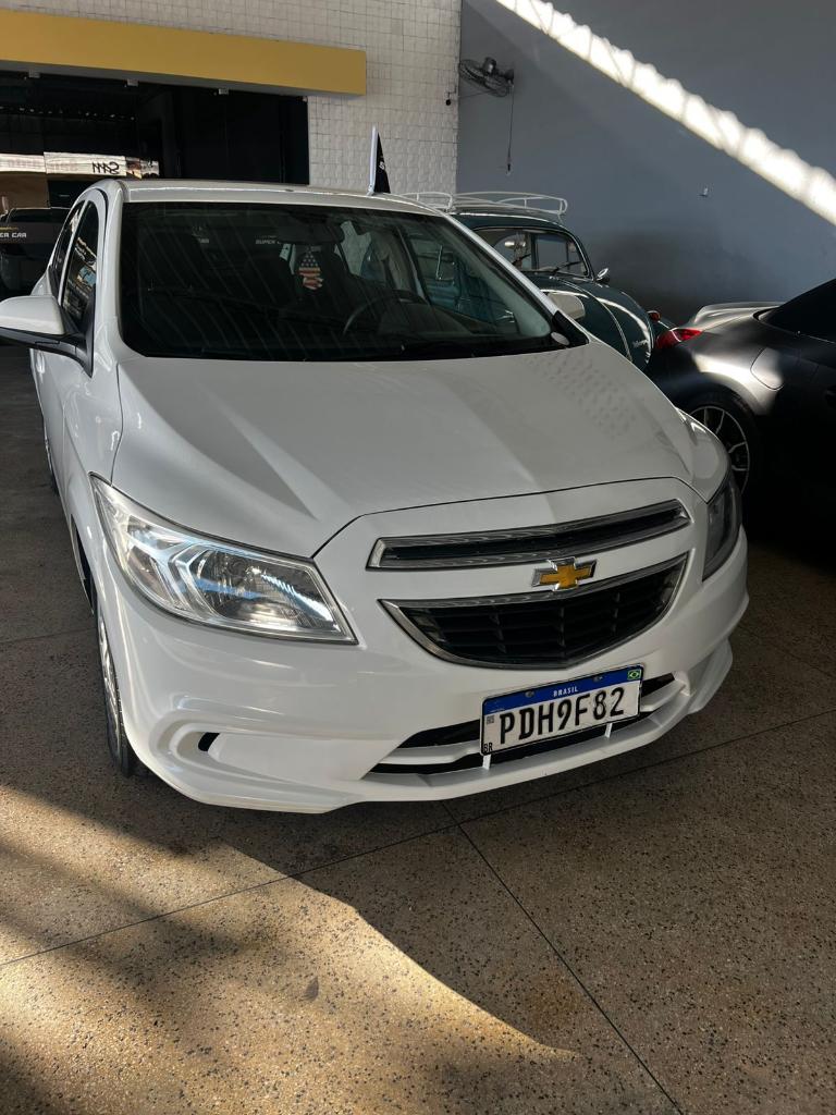 Chevrolet Onix ONIX HATCH ADVANTAGE 1.4 8V Flex 5p Aut. 2017