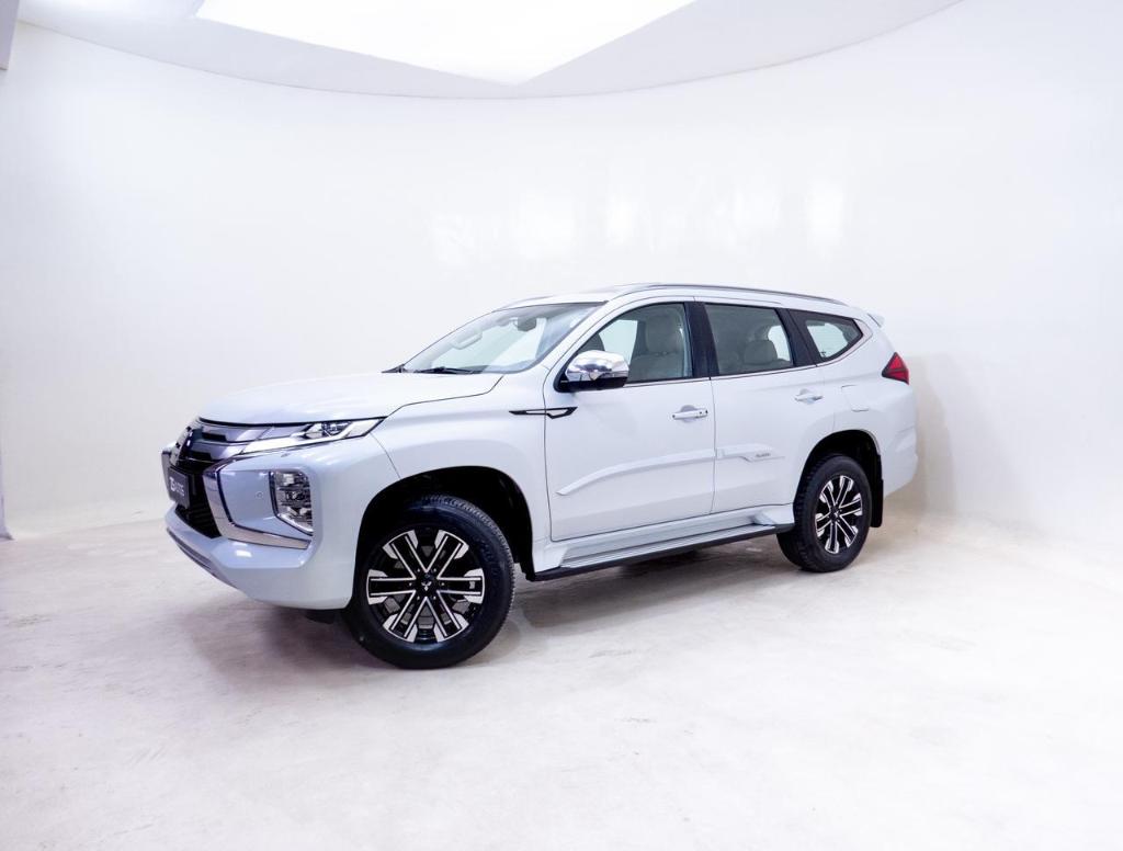 Mitsubishi Pajero 2023
