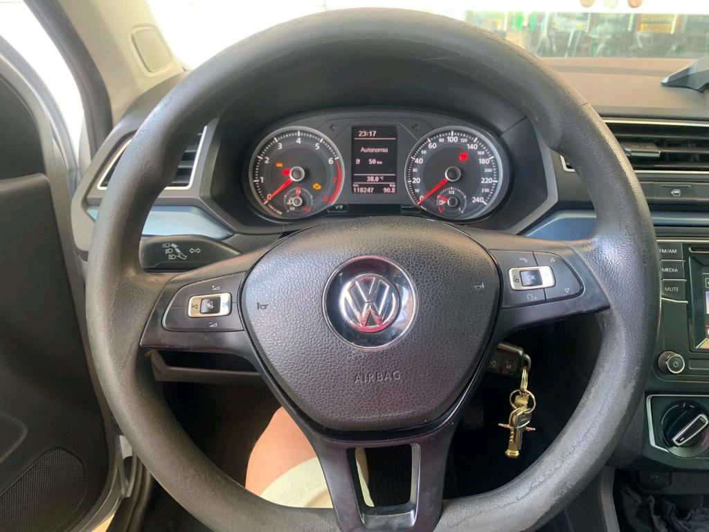 Volkswagen Voyage 1.6 Comfortline 2017