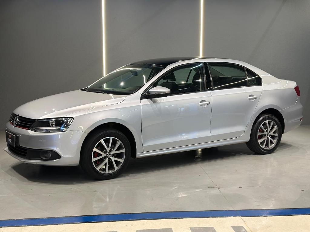 Volkswagen Jetta COMFORTLINE 2.0 8V FLEX 2012