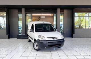 Foto do veículo Peugeot Partner Furgão 1.6 16v/1.6 16v Flex 3p