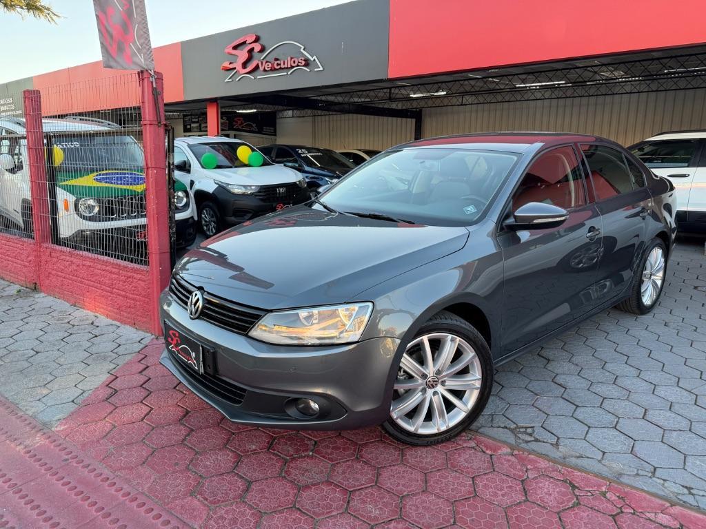 Volkswagen Jetta JETTA Comfortline 2.0 T.Flex 8V 4p Tipt. 2014