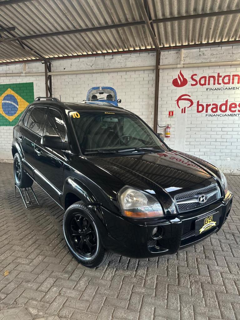 Hyundai Tucson (NAC) GL 4X2 2.0 16V MT 2010