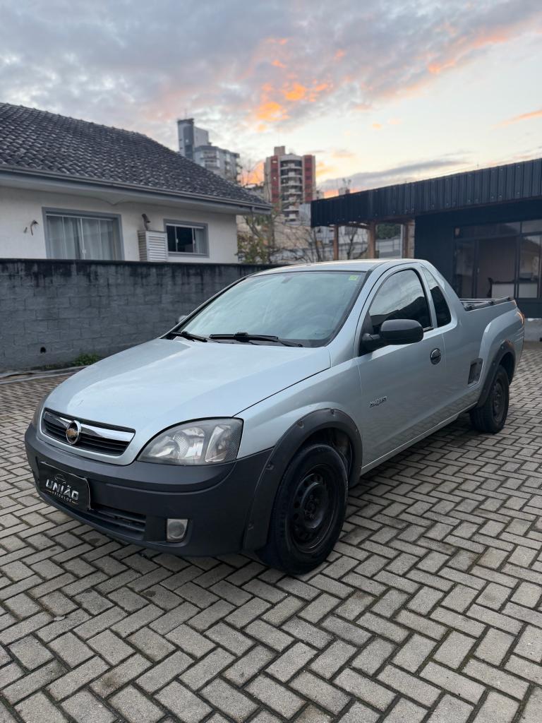 Chevrolet Montana 1.4 8V CONQUEST ECONOFLEX 2P 2010