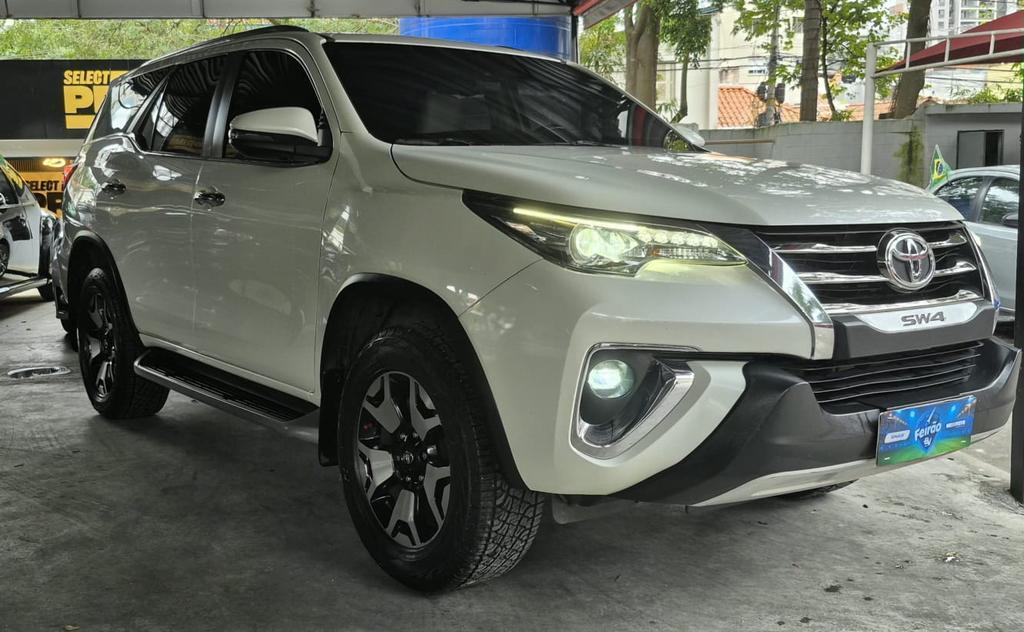 Toyota Hilux Sw4 2020