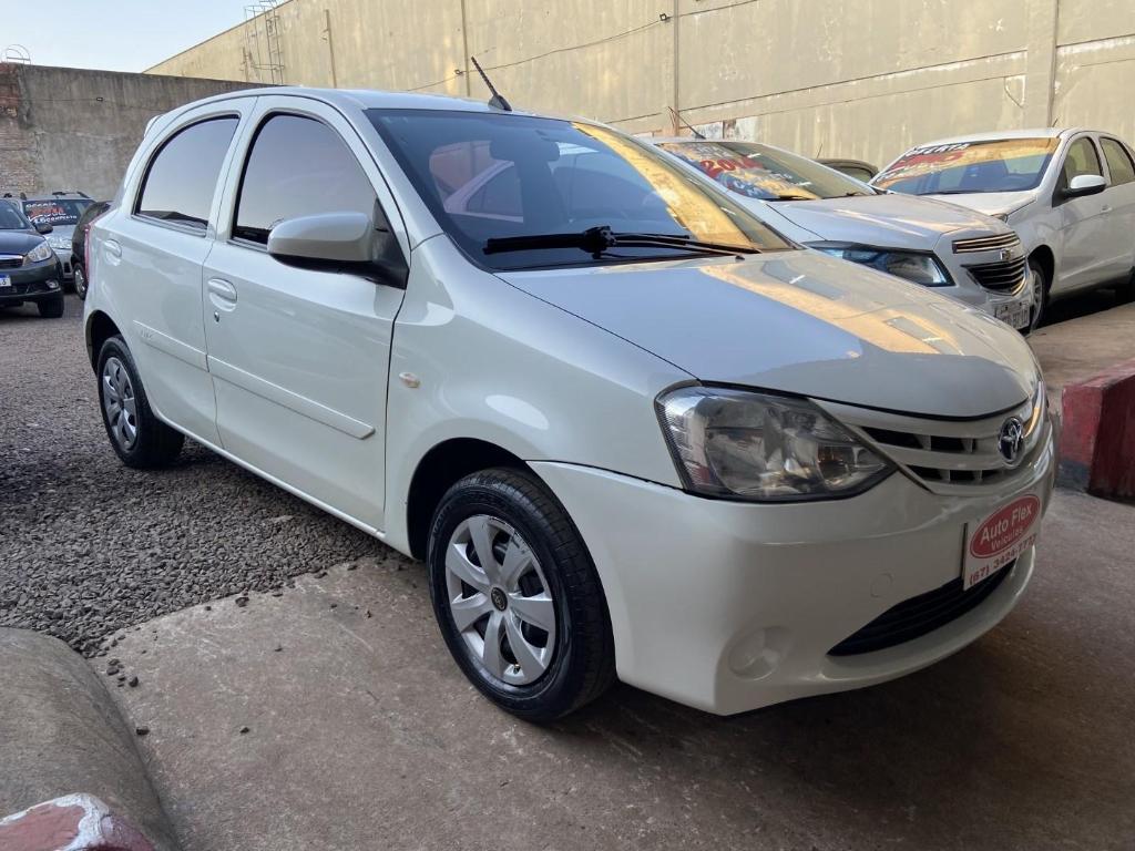 Toyota Etios 1.3 X 16V FLEX 4P MANUAL 2017
