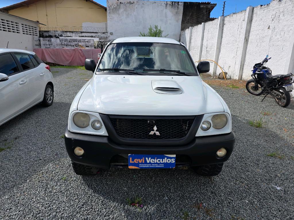 Mitsubishi L200 2011