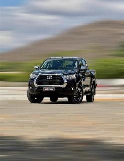 Foto do veículo Toyota Hilux Cd Sr 4x4 2.8 Tdi Diesel Aut.