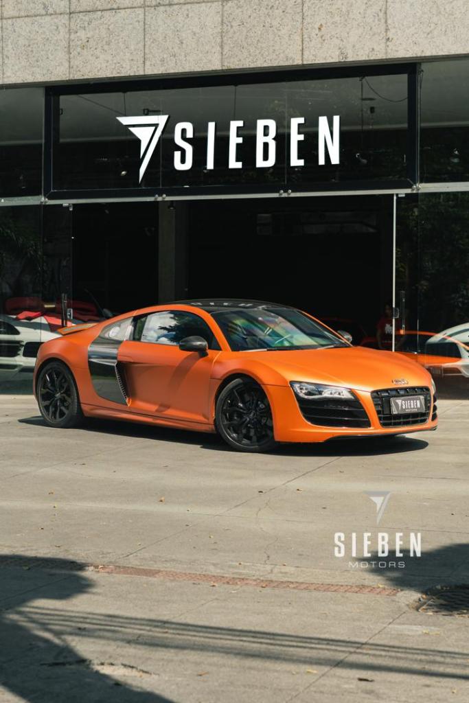 Audi R8 5.2 V10 QUATTRO R-TRONIC/S-TRONIC 2012