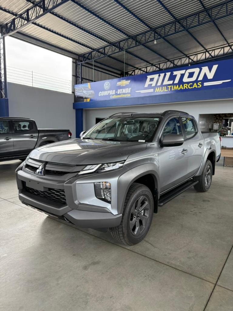 Mitsubishi L200 2025
