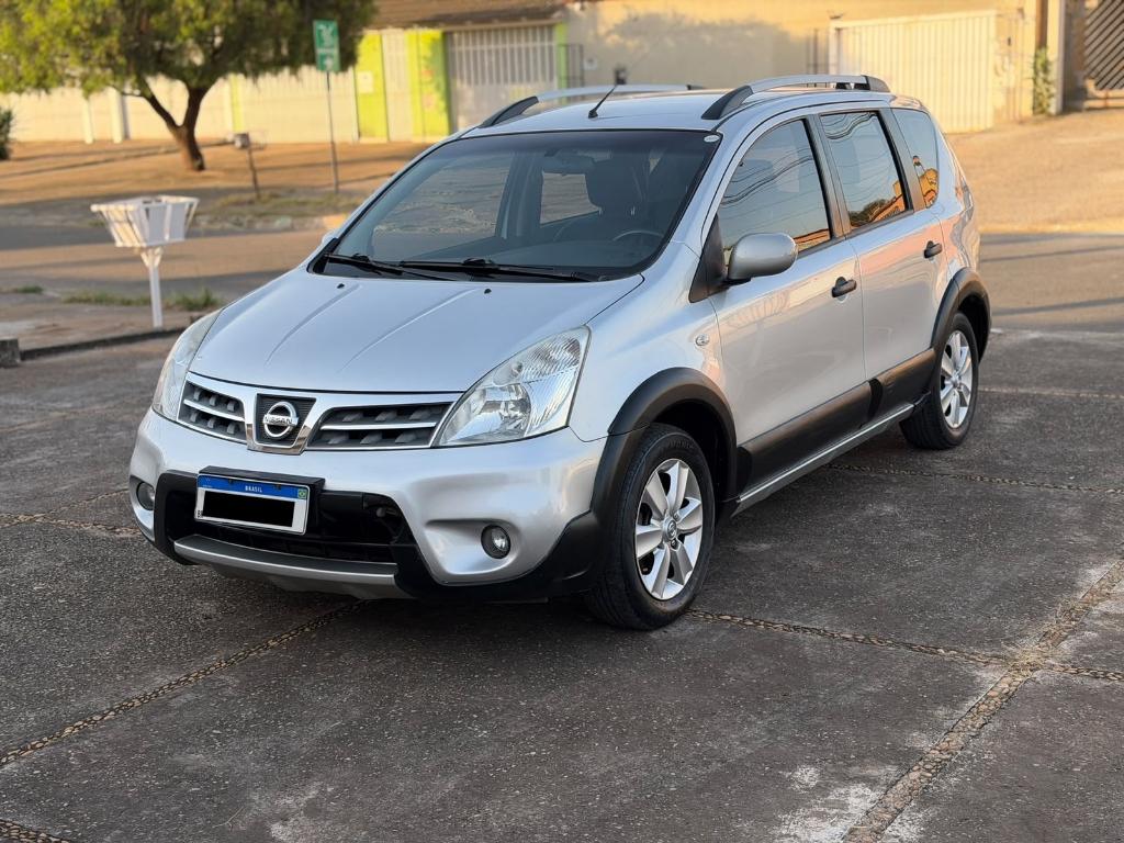Nissan Livina 1.8 16V AT FLEX 2013