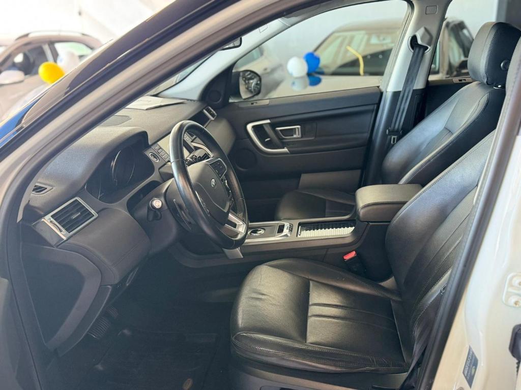 Land Rover Discovery 2019