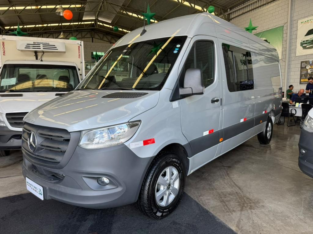 Mercedes-Benz Sprinter 2.0 Cdi 417 Furgao 14m Teto Alto 2026