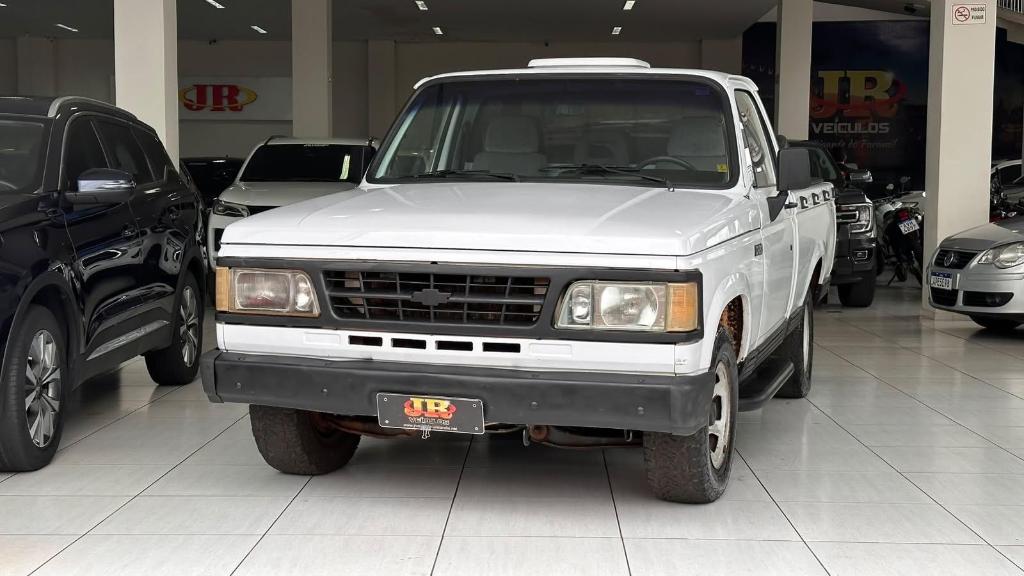 Chevrolet D-20 D-20 S / Luxe 3.9/4.0 Diesel 1989