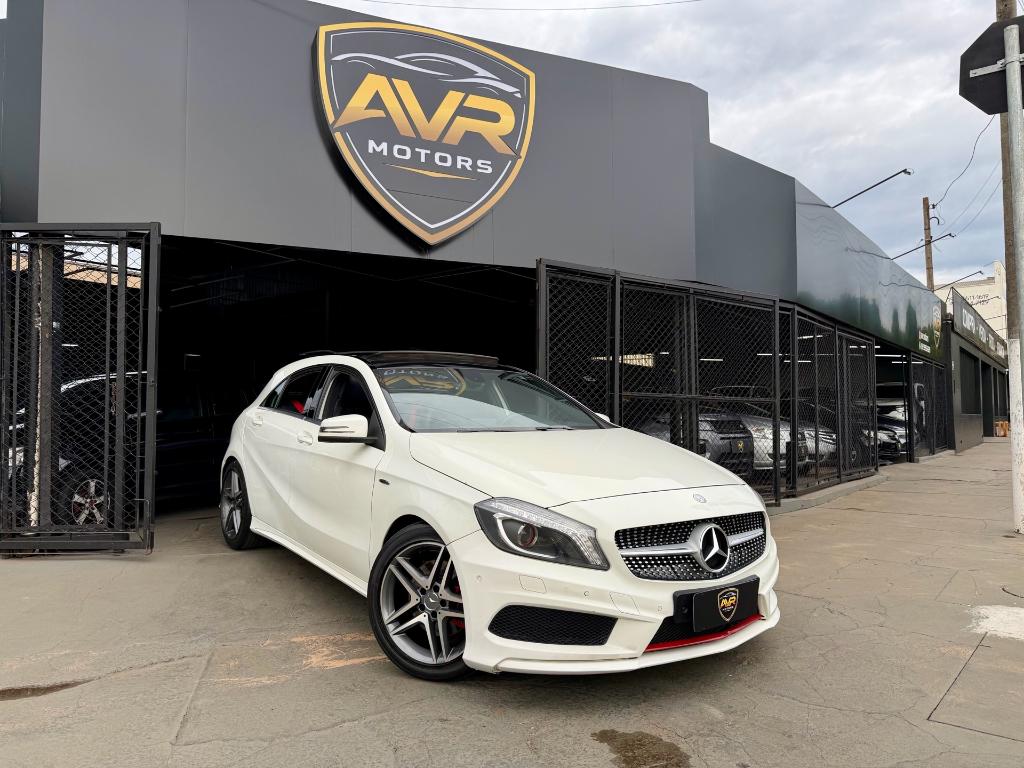 Mercedes-Benz A 250 2.0 2015