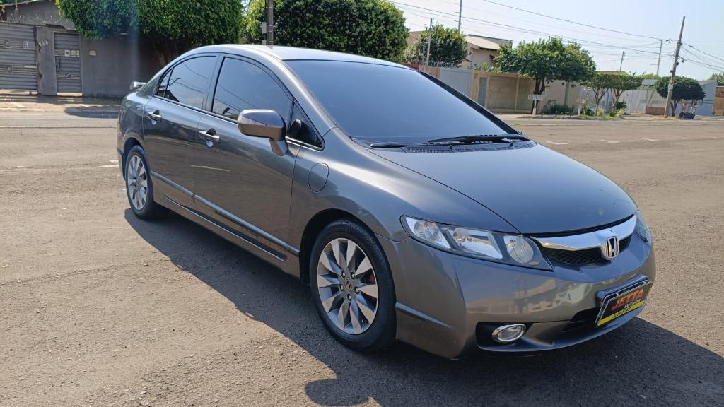 Honda Civic Civic Sed. LXL/ LXL SE 1.8 Flex 16V Aut. 2010
