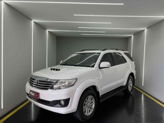 Foto do veículo Toyota Hilux Sw4 Sr D4-d 4x4 3.0 Tdi Dies. Aut