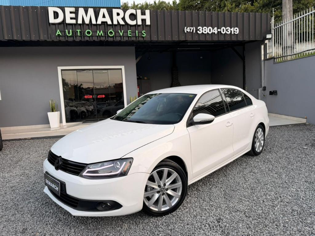 Volkswagen Jetta COMFORTLINE 2.0 8V FLEX 2012