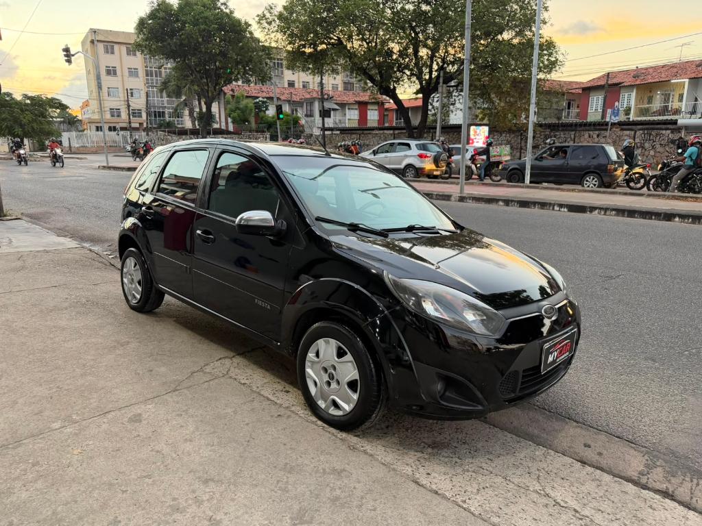 Ford Fiesta Fiesta S 1.0 8V Flex 5p 2011