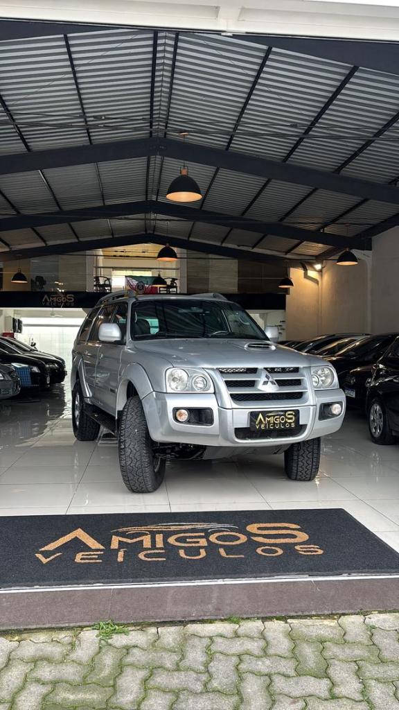 Mitsubishi Pajero 2010