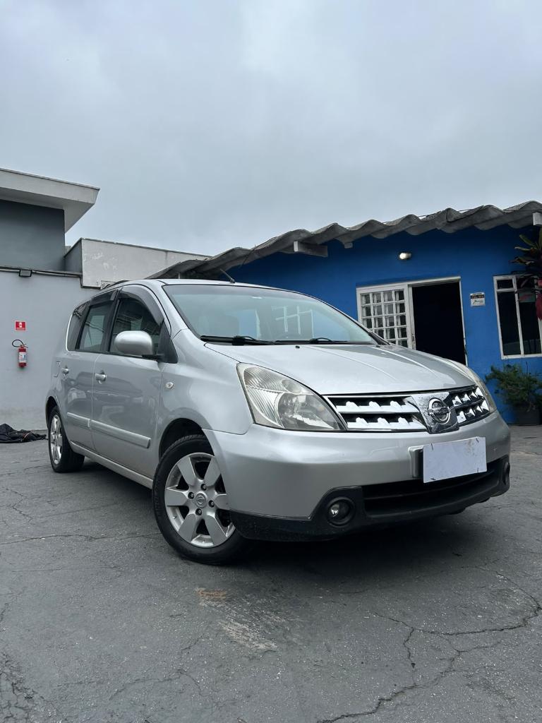 Nissan Livina 1.8 16V AT FLEX 2010