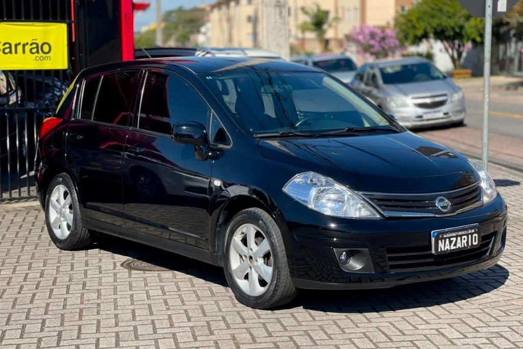 Nissan Tiida 1.8 S 16V FLEX 4P MANUAL 2012