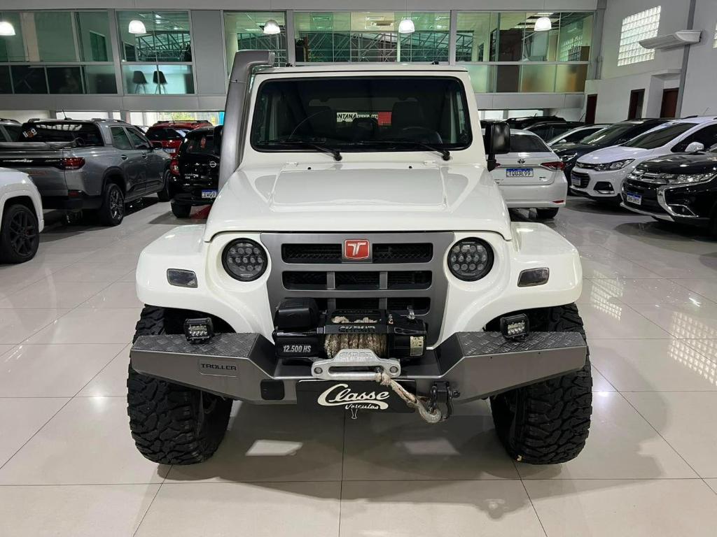 Troller T4 2014