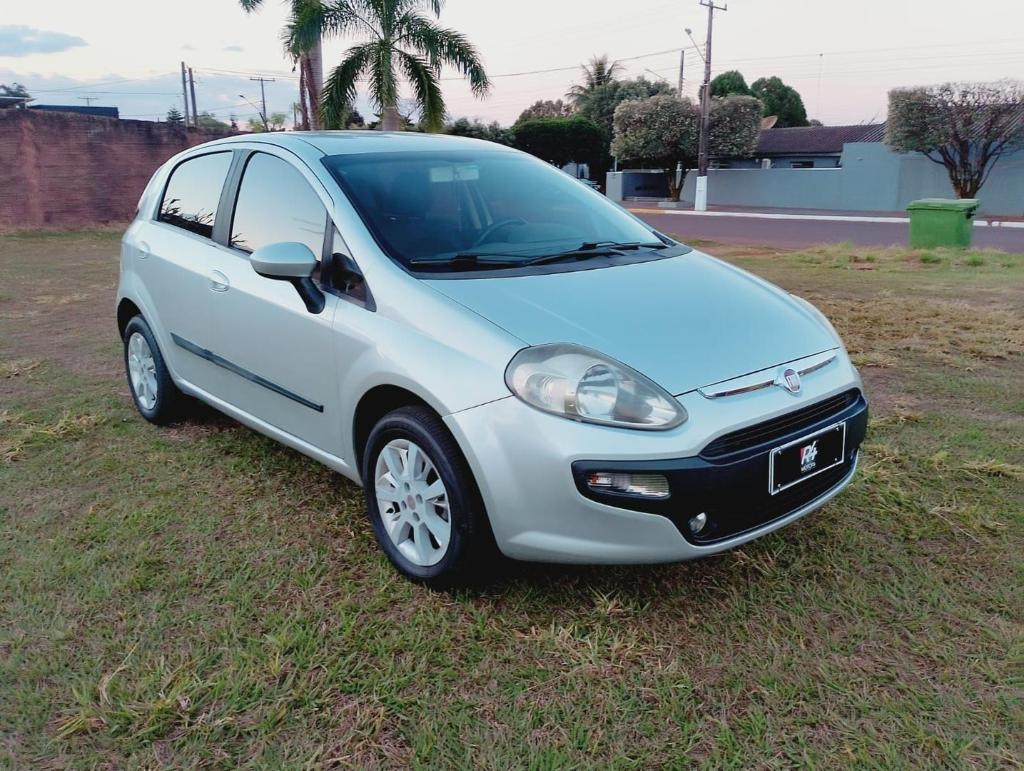 Fiat Punto 1.4 ATTRACTIVE 8V FLEX 4P MANUAL 2013