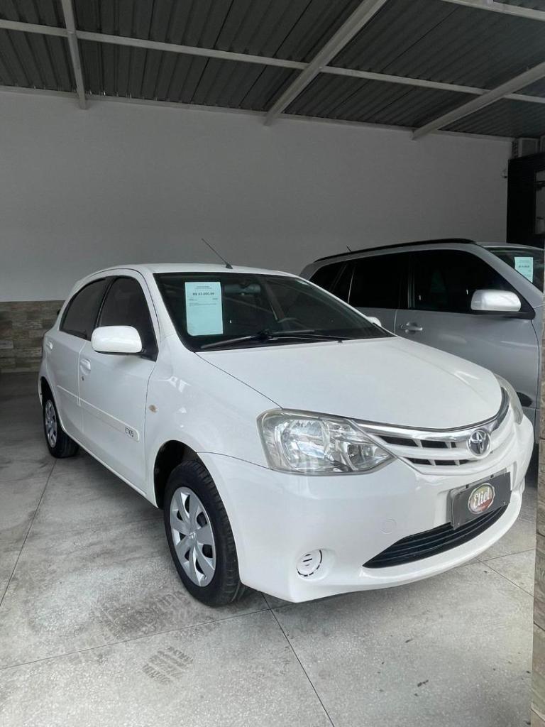 Toyota Etios ETIOS XS  1.3 Flex 16V 5p Mec. 2013