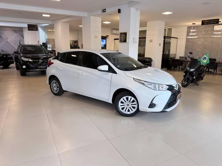 Toyota Yaris YARIS XL 1.5 Flex 16V 5p Aut. 2023