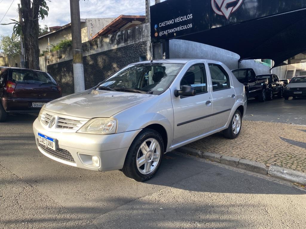 Renault Logan 2010