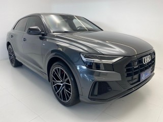 Foto do veículo Audi Q8 Perf.black 3.0 Tfsi Quat. S-tr.(híb.)
