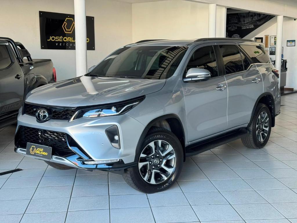 Toyota Sw4 2.8 Tdi Srx Platinum Auto 4wd 2025