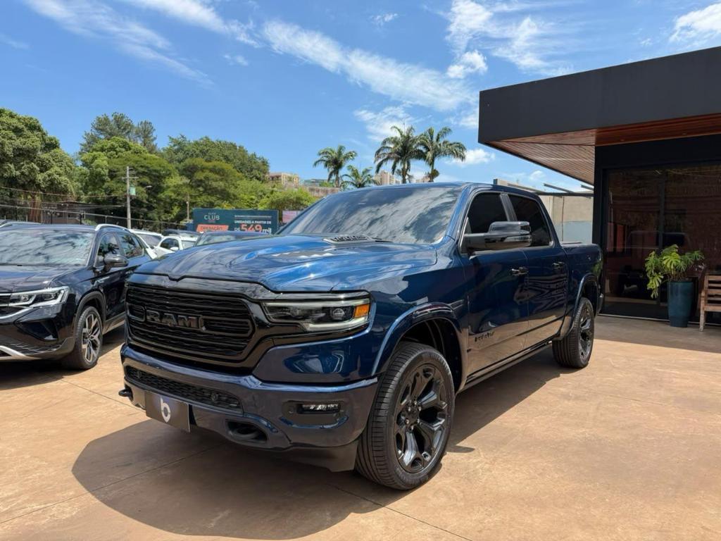Ram 1500 CD LIMITED 4X4 5.7 AT 2024