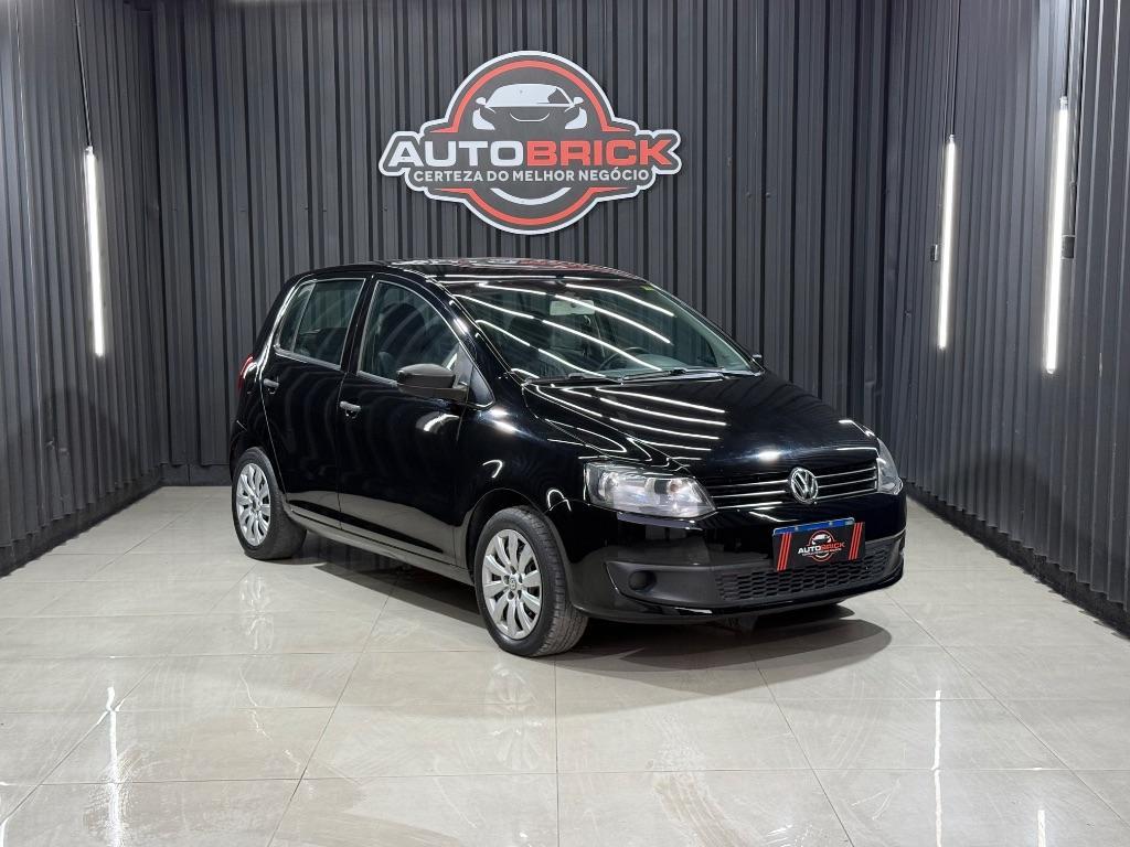 Volkswagen Fox Fox 1.0 Mi Total Flex 8V 3p 2014