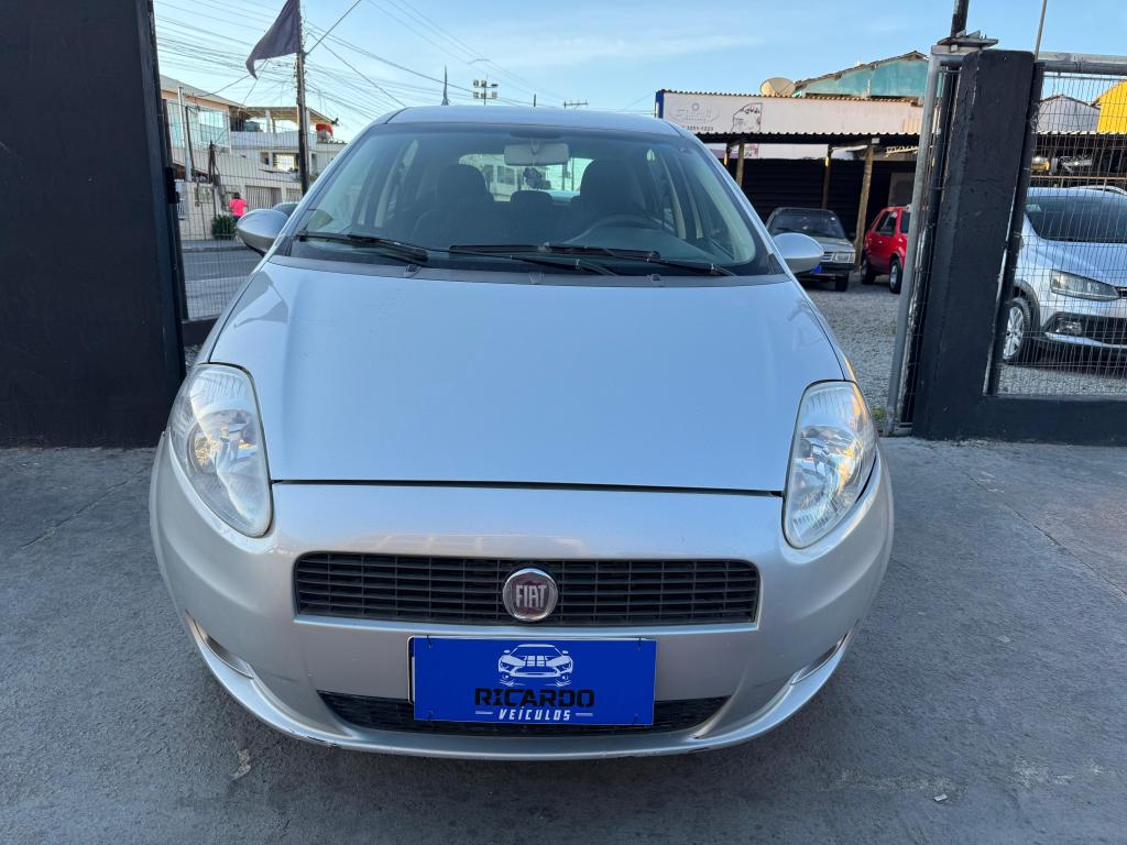 Fiat Punto 1.4 ATTRACTIVE 8V FLEX 4P MANUAL 2012