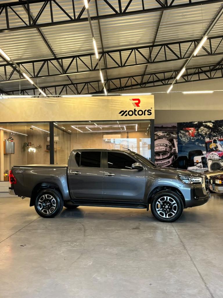 Toyota Hilux CD SRX 4X4 2.8 TB AT 2026