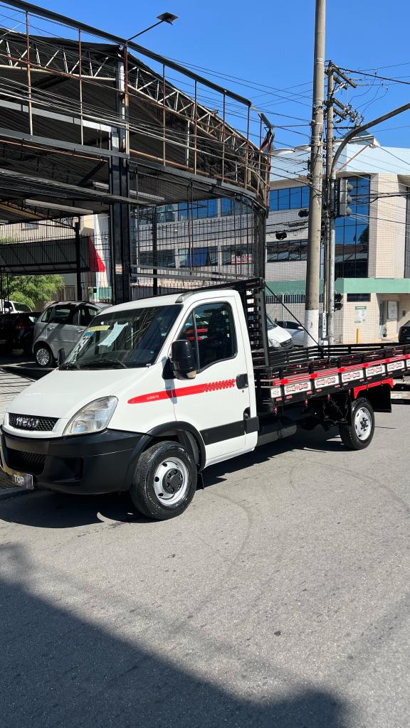 Iveco Daily 3.0 45s17 Cd - 3750 2014