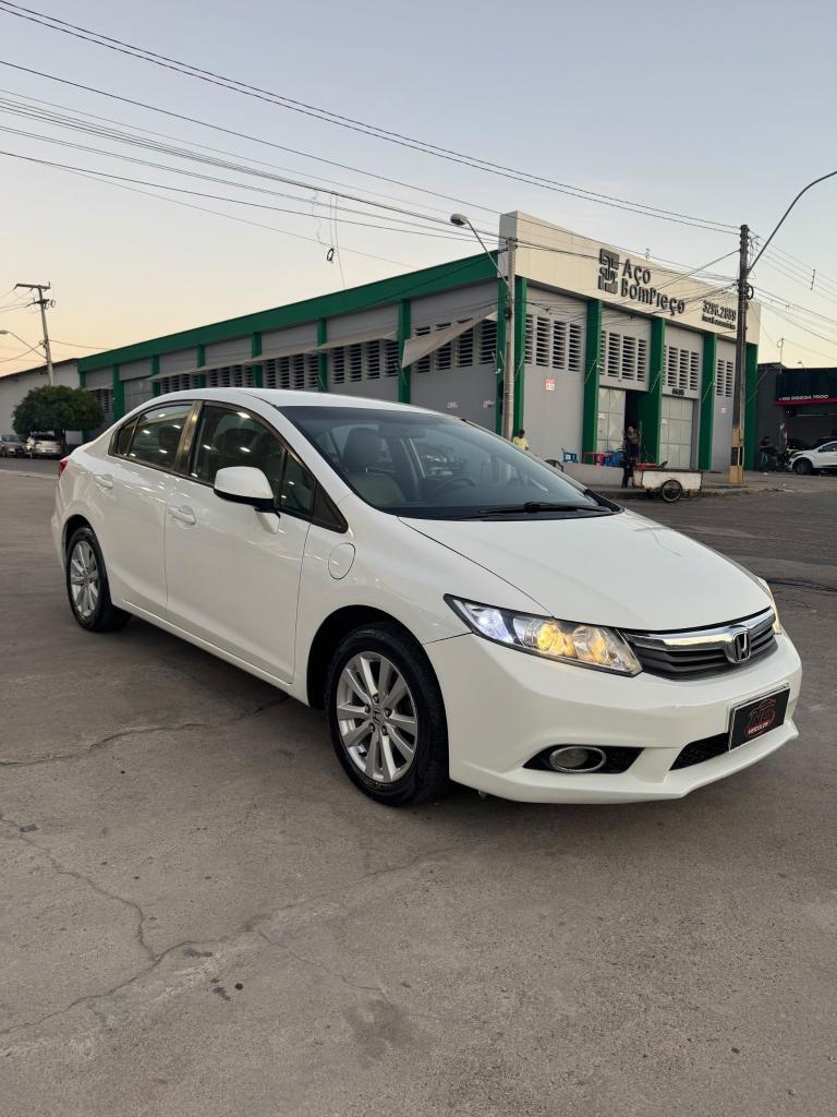 Honda Civic Civic Sedan LXS 1.8/1.8 Flex 16V Aut. 4p 2013