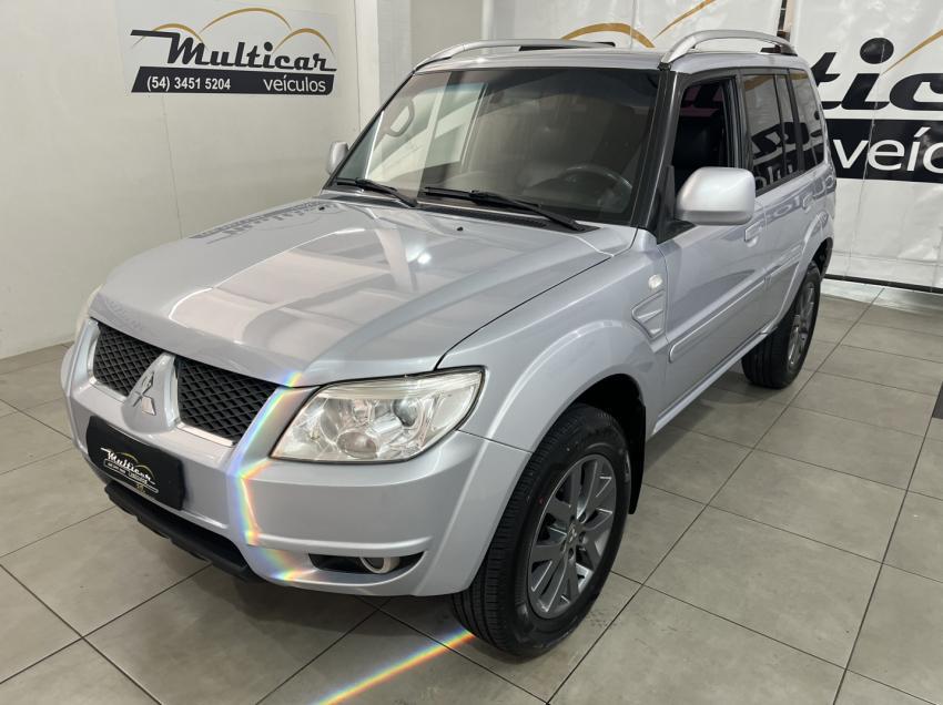 Mitsubishi Pajero 2012