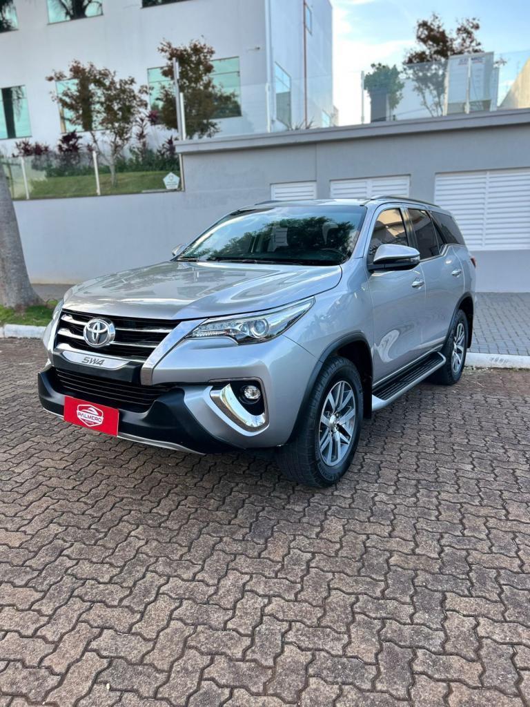 Toyota Hilux Sw4 Hilux SW4 SRX 4x4 2.8 TDI 16V Dies. Aut. 2018