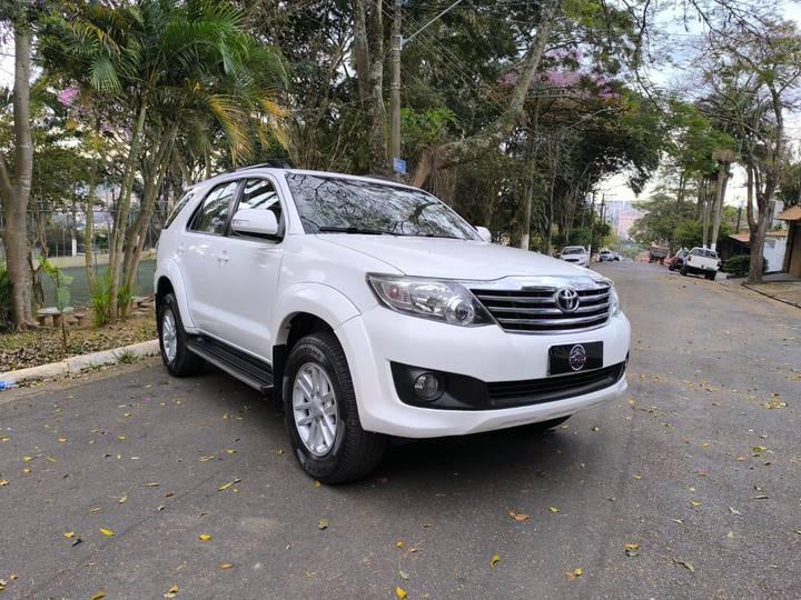 Toyota Hilux Hilux CD SR 4x2 2.7 16V/2.7 Flex Aut. 2014