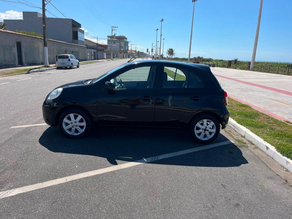 Nissan March 2013