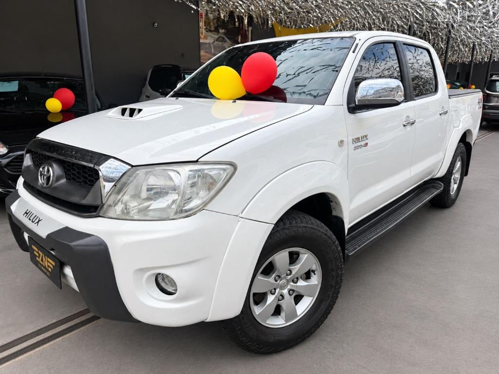 Toyota Hilux HILUX CD SRV D4-D 4X4 3.0 TDI DIESEL AUT 2010